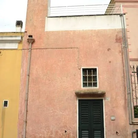 بيت للعطل Casetta Di Irene أليزيو